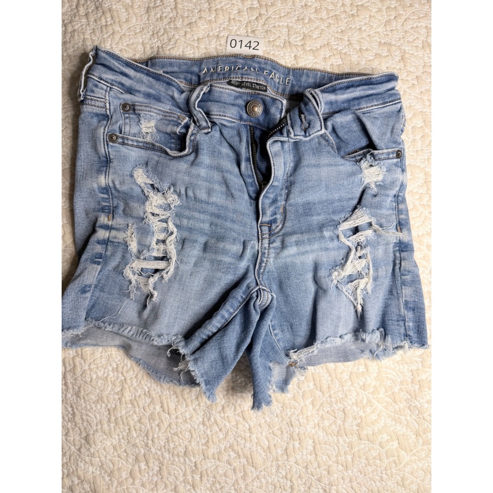 American Eagle Next Level Stretch Distressed Denim Shorts Light Wash Blue Size 6